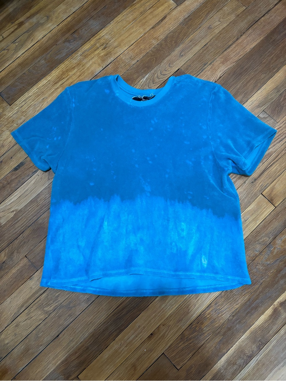 La detresse Blue Tie-Dye Velvet Tee